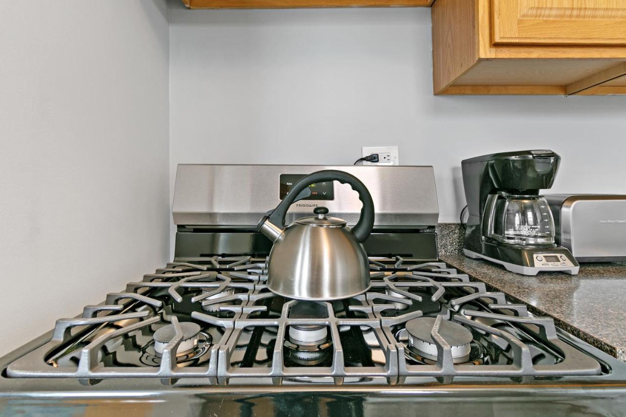 Captivating 1Br Apt With Full Kitchen - Belmont I4 Chicago Exteriér fotografie